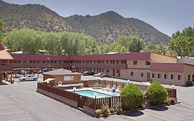 Cedar Lodge Glenwood Springs Co